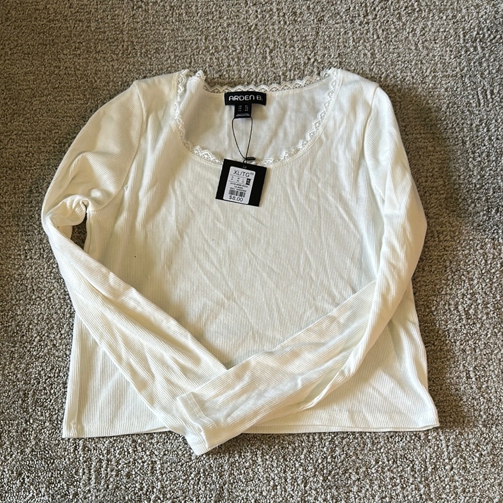 Arden B Women's White Long Sleeve Top